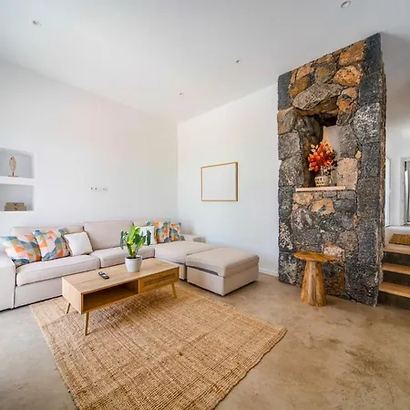 Luxury House La Maison Ii 度假居 蒂亚斯